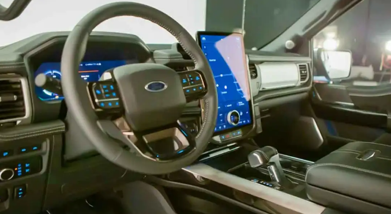 2024 Ford F150 interior
