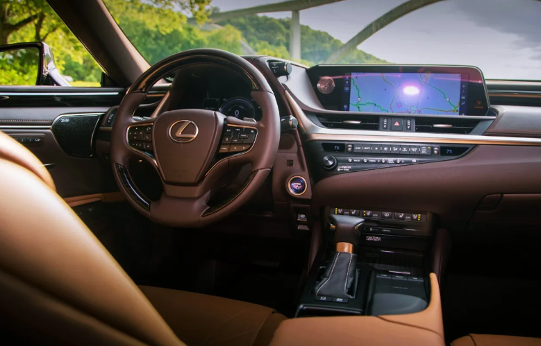 2024 Lexus ES250 Interior