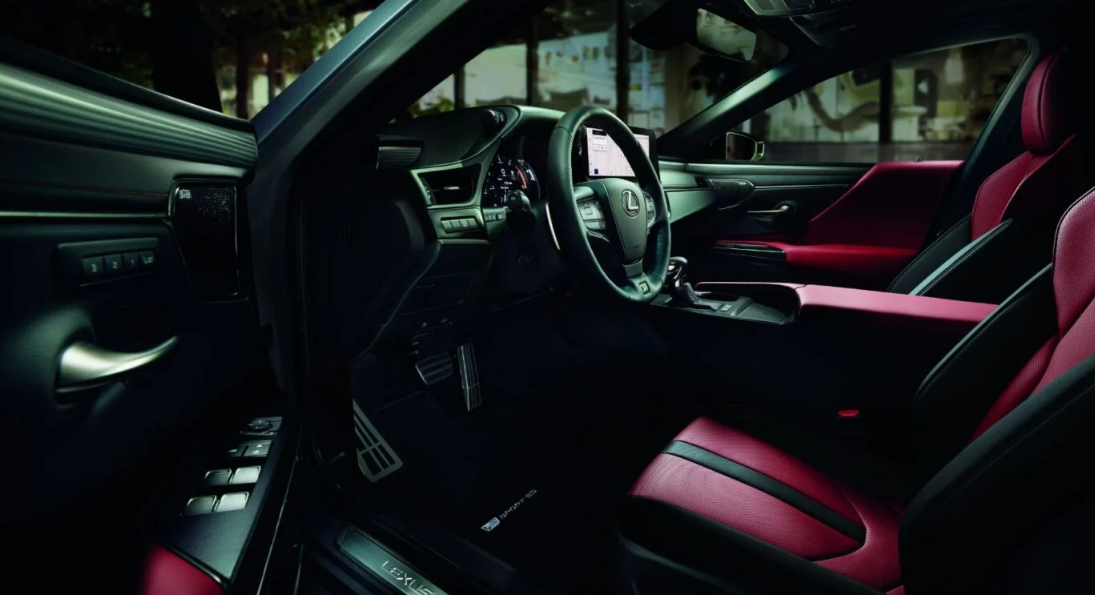 2024 Lexus ES Hybrid Interior