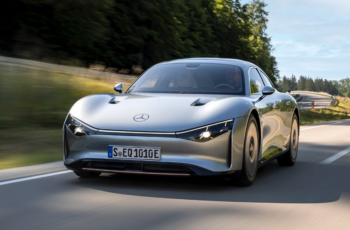 2025 Mercedes-EQ EQC Sedan
